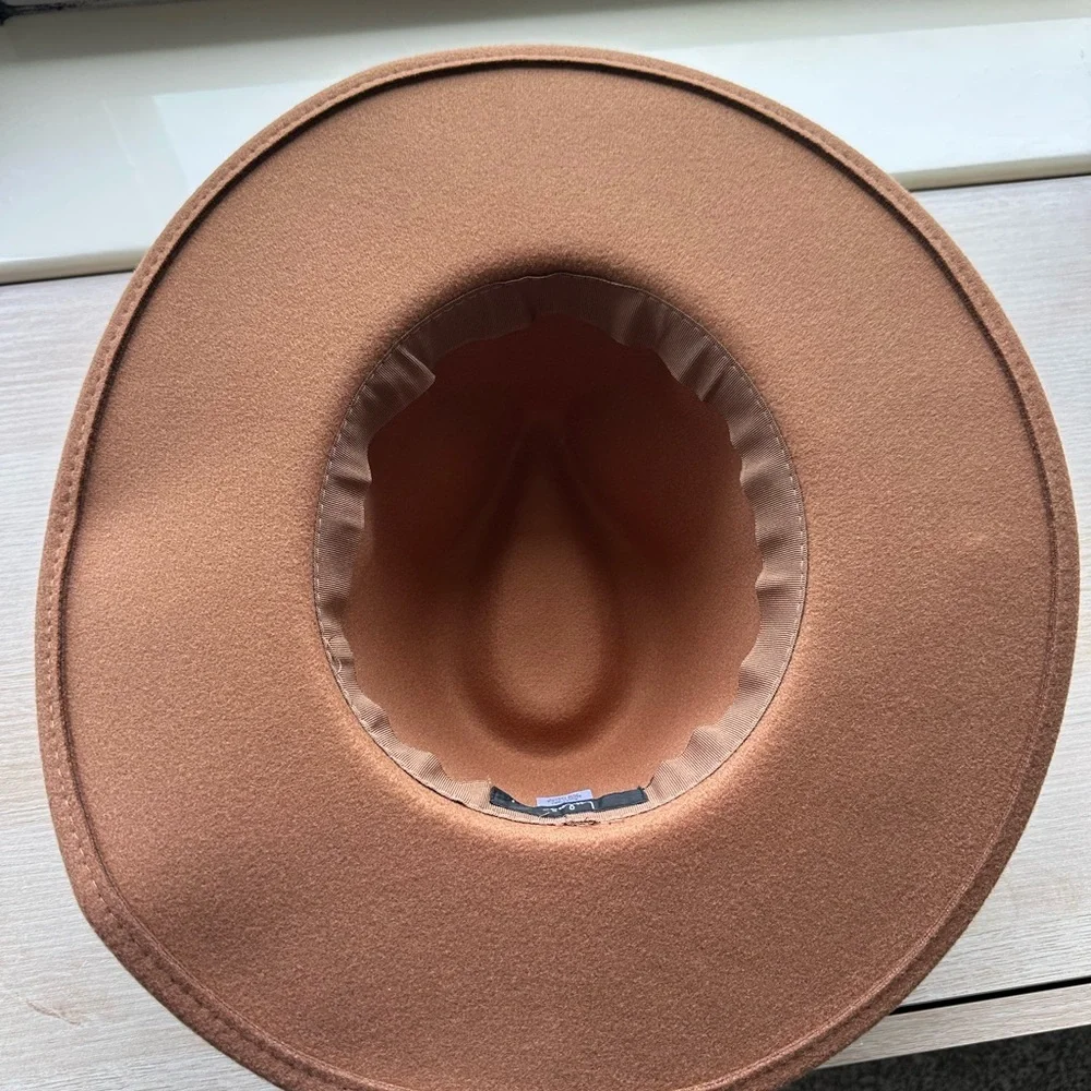 Lulus Classic Brown and Black Wide-Brimmed Felt Fedora, Floral Hand-Embroidered